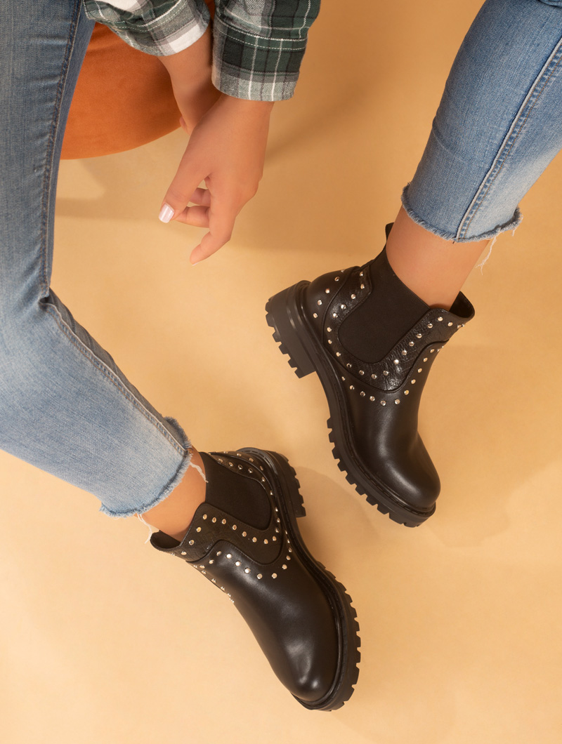 chaussures cloutées